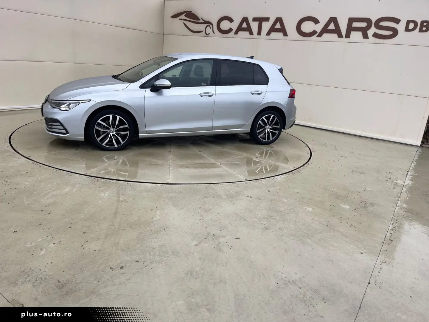 Volkswagen Golf Gen-Viii-2020