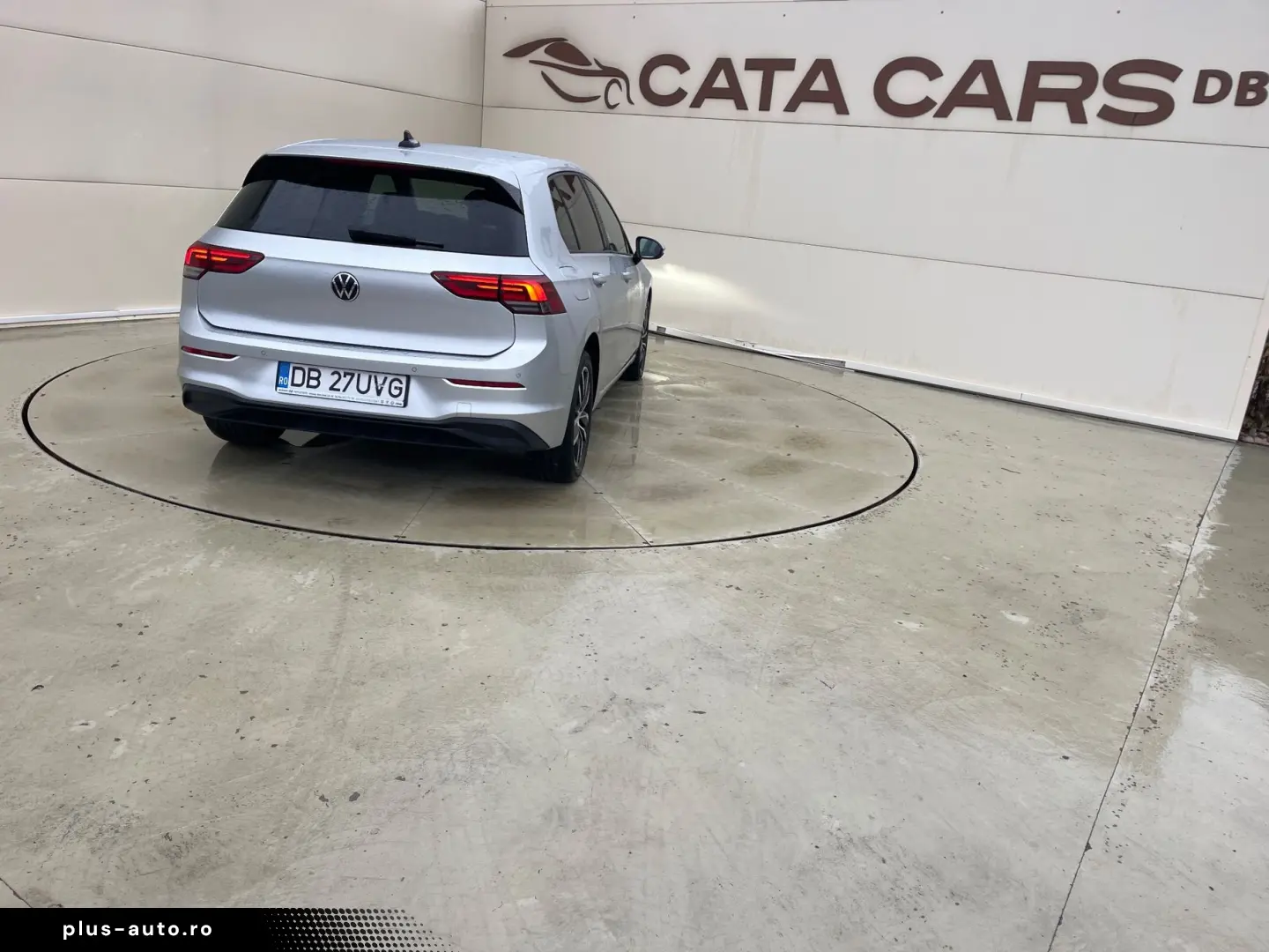 Volkswagen Golf Gen-Viii-2020