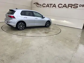 Volkswagen Golf Gen-Viii-2020