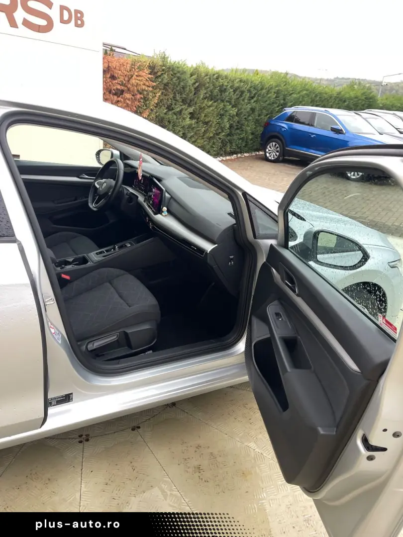 Volkswagen Golf Gen-Viii-2020