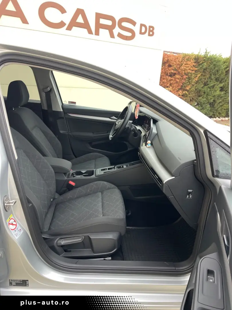 Volkswagen Golf Gen-Viii-2020