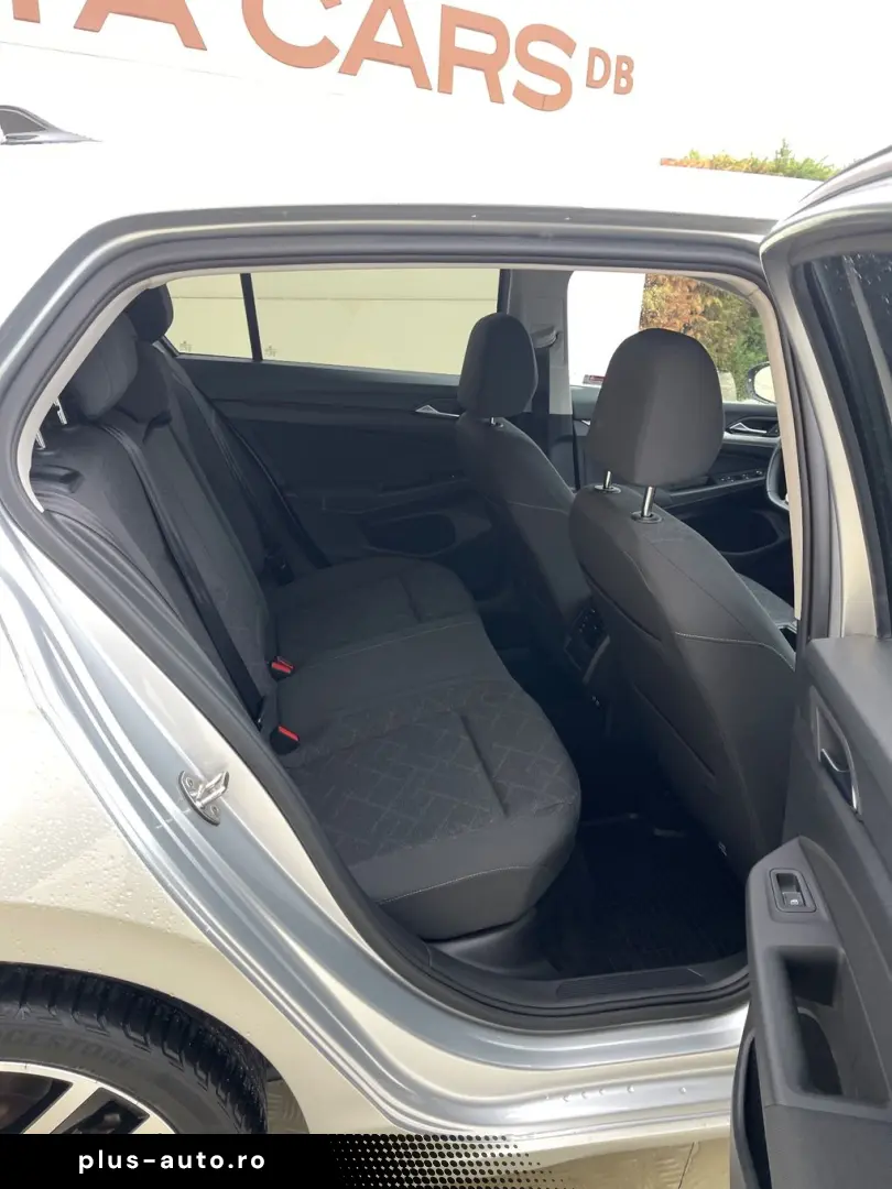 Volkswagen Golf Gen-Viii-2020