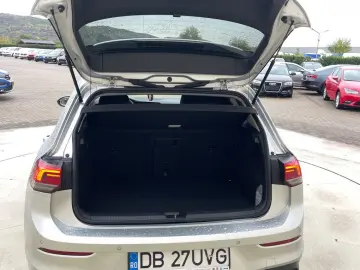 Volkswagen Golf Gen-Viii-2020