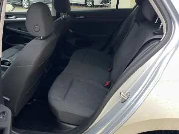 Volkswagen Golf Gen-Viii-2020