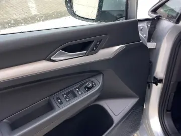 Volkswagen Golf Gen-Viii-2020