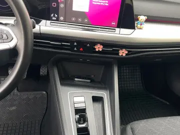 Volkswagen Golf Gen-Viii-2020