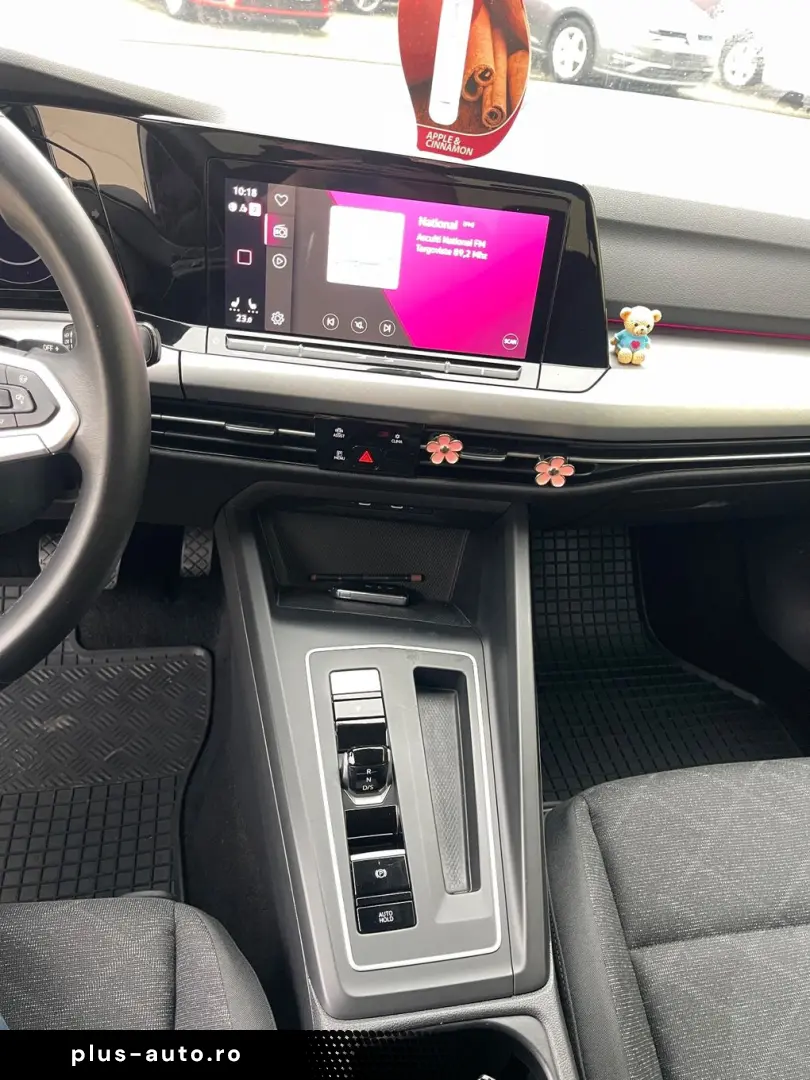 Volkswagen Golf Gen-Viii-2020