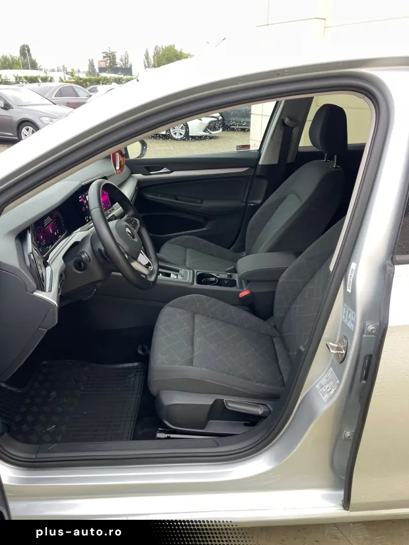 Volkswagen Golf Gen-Viii-2020