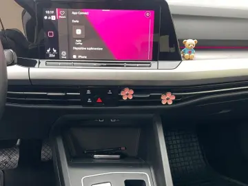 Volkswagen Golf Gen-Viii-2020