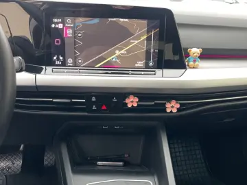 Volkswagen Golf Gen-Viii-2020