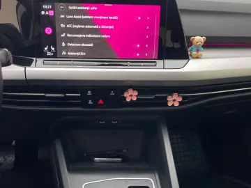 Volkswagen Golf Gen-Viii-2020