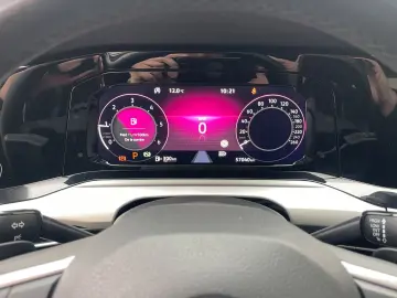 Volkswagen Golf Gen-Viii-2020