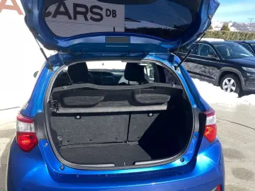 Toyota Yaris 1.5VVT  100CP Front Assist  Camera  Navi Scaune