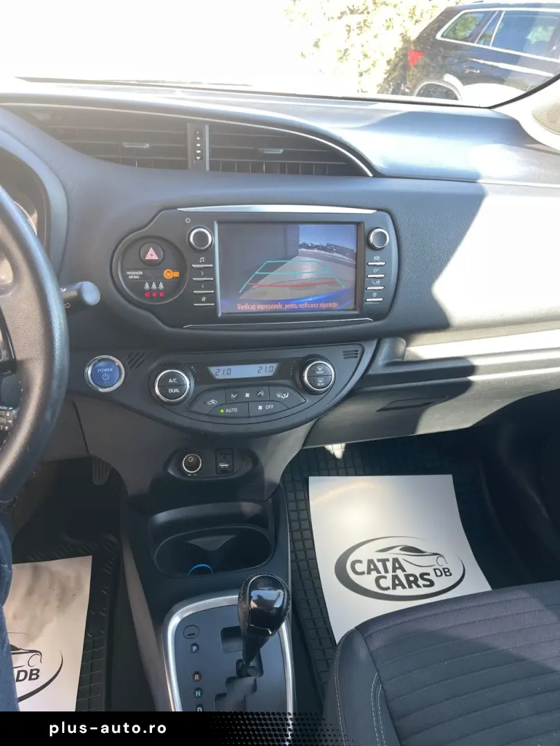 Toyota Yaris 1.5VVT  100CP Front Assist  Camera  Navi Scaune