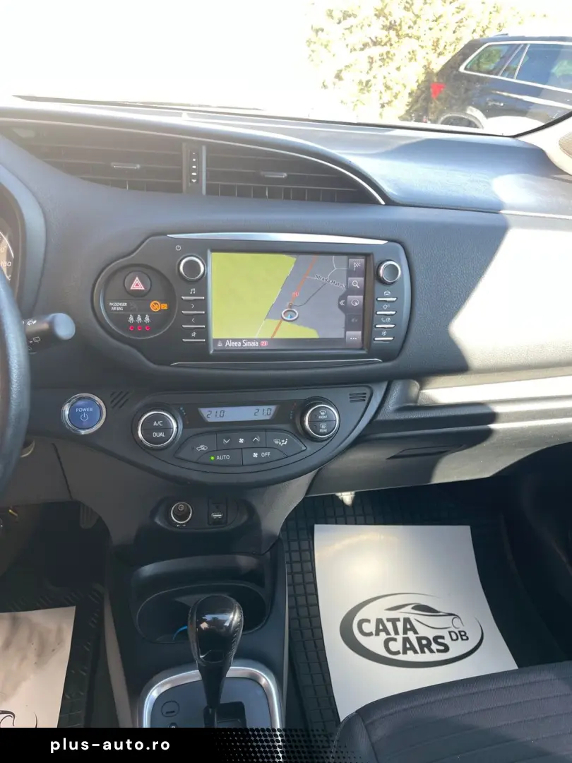 Toyota Yaris 1.5VVT  100CP Front Assist  Camera  Navi Scaune