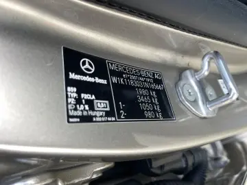 Mercedes-Benz Cla-180 Gen-C118-2019