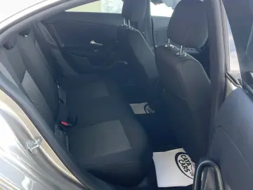 Mercedes-Benz Cla-180 Gen-C118-2019