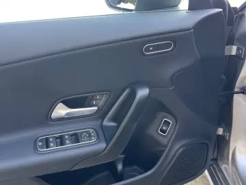 Mercedes-Benz Cla-180 Gen-C118-2019