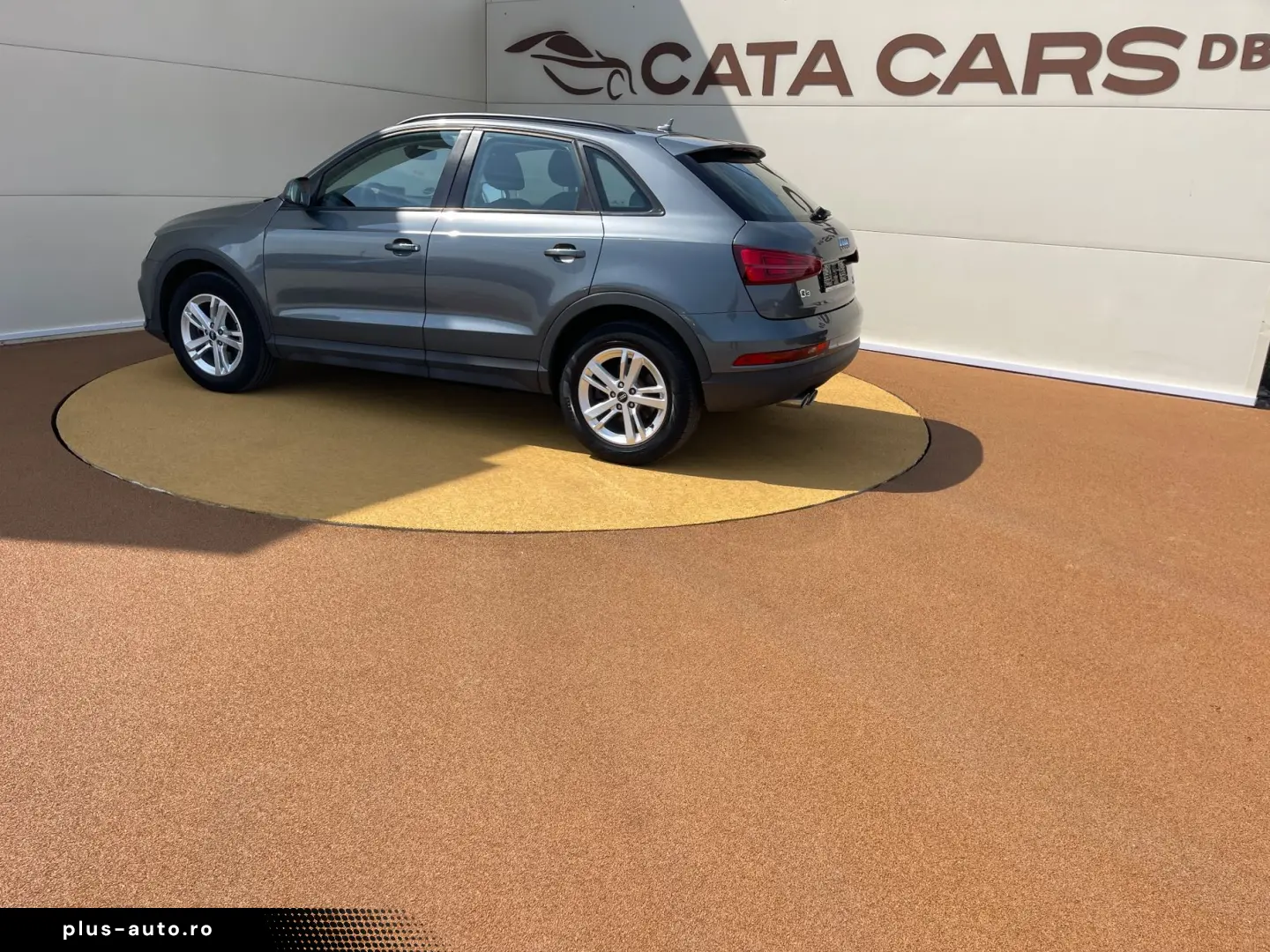 Audi Q3 2.0TDI  150CP  Quattro  LED  Navi  Keyless  Pilot  P