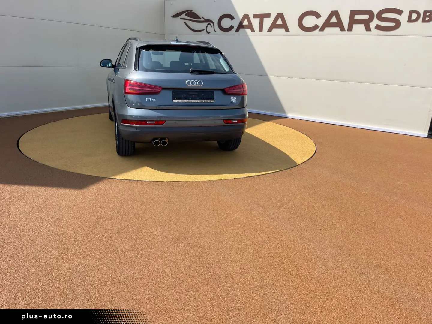 Audi Q3 2.0TDI  150CP  Quattro  LED  Navi  Keyless  Pilot  P