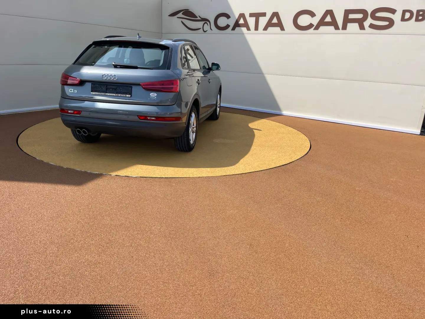 Audi Q3 2.0TDI  150CP  Quattro  LED  Navi  Keyless  Pilot  P