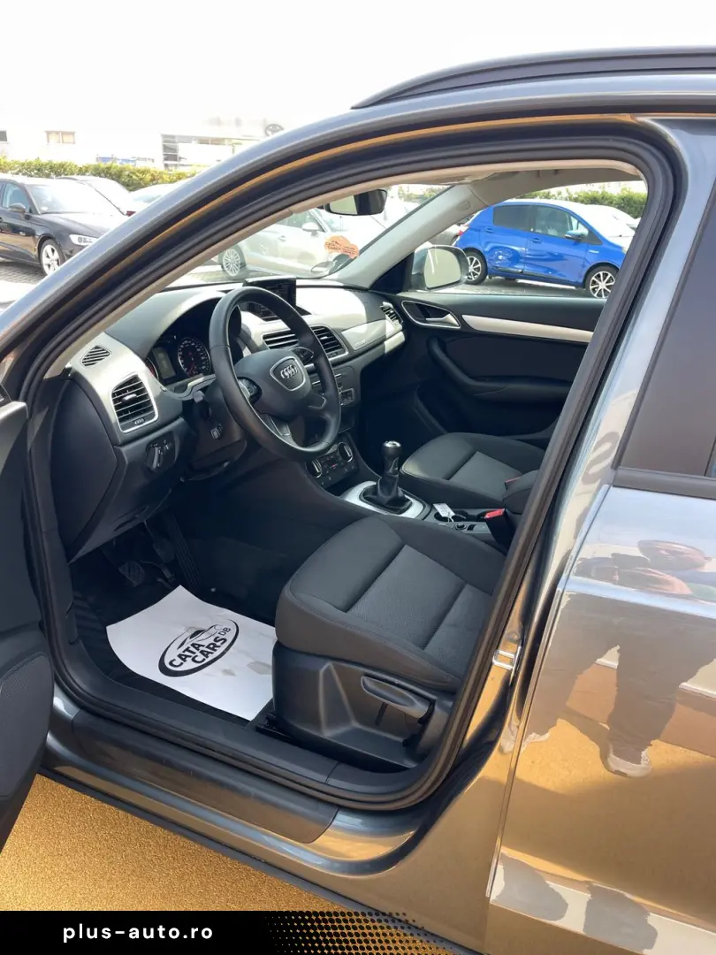 Audi Q3 2.0TDI  150CP  Quattro  LED  Navi  Keyless  Pilot  P