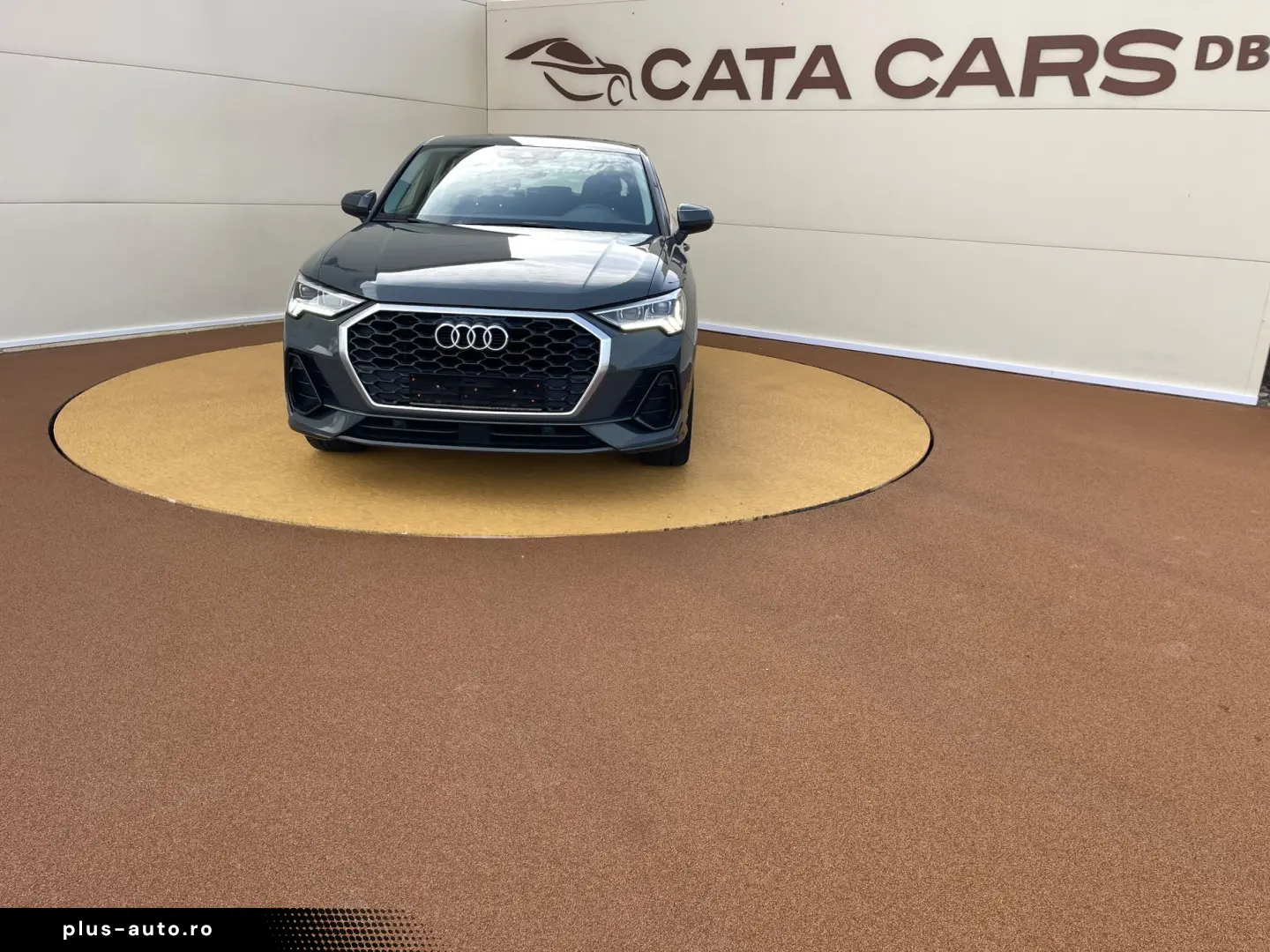 Audi Q3 SPORTBACK  35TFSI  150CP  Matrix  Cockpit  Navi  Car