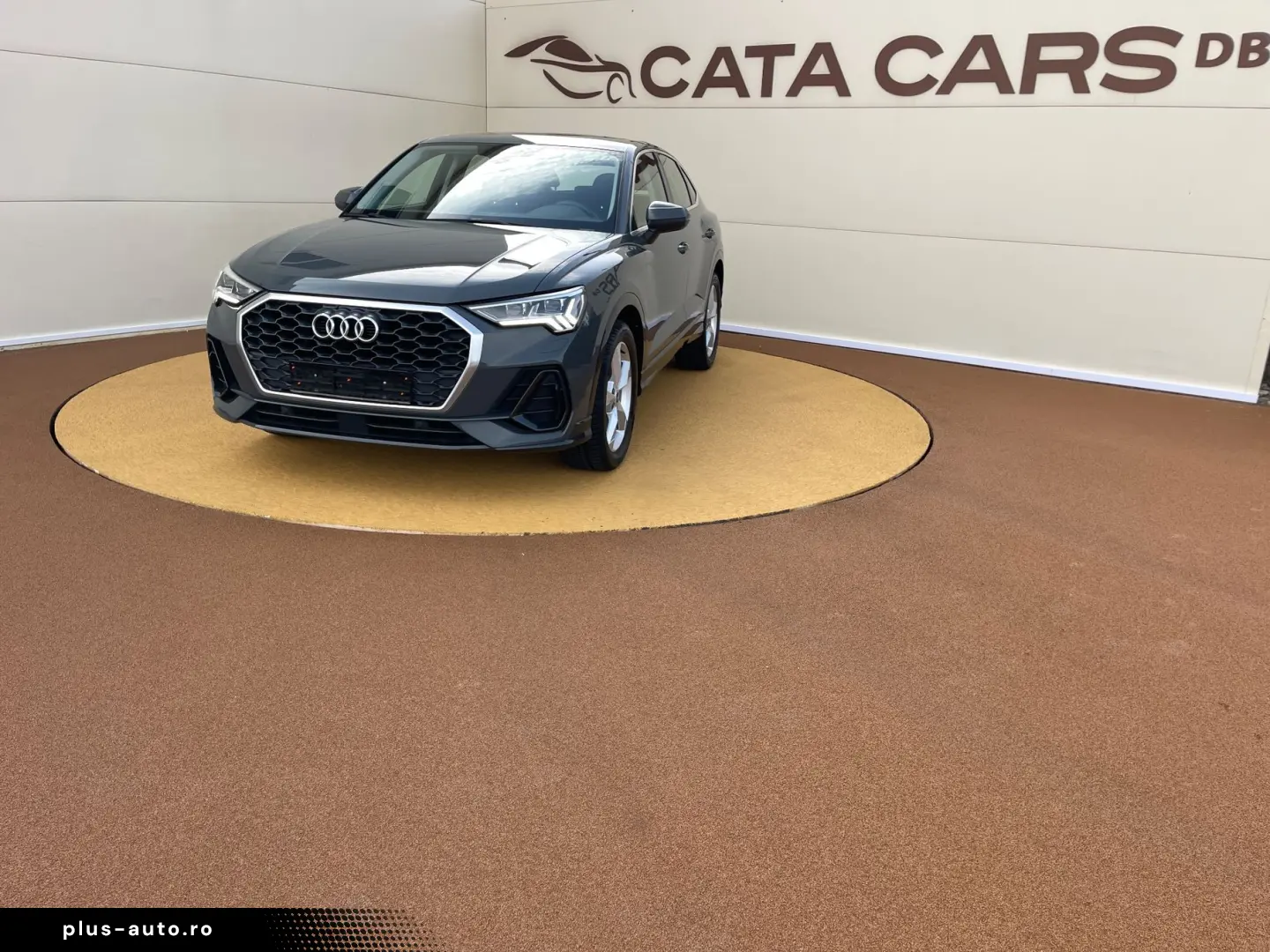 Audi Q3 SPORTBACK  35TFSI  150CP  Matrix  Cockpit  Navi  Car