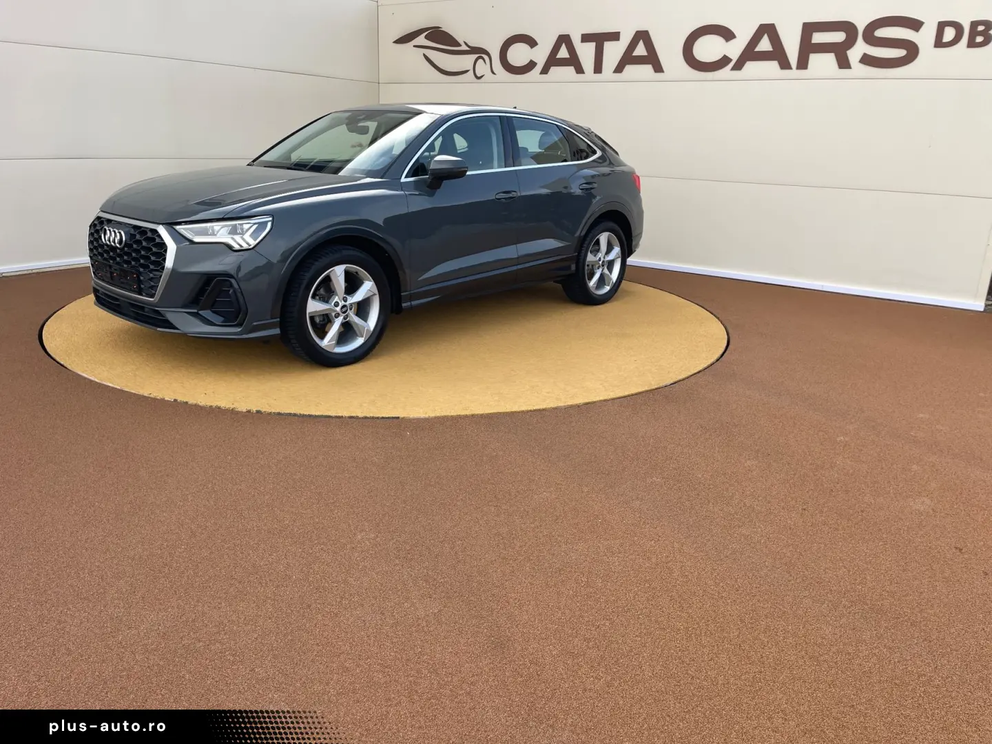 Audi Q3 SPORTBACK  35TFSI  150CP  Matrix  Cockpit  Navi  Car