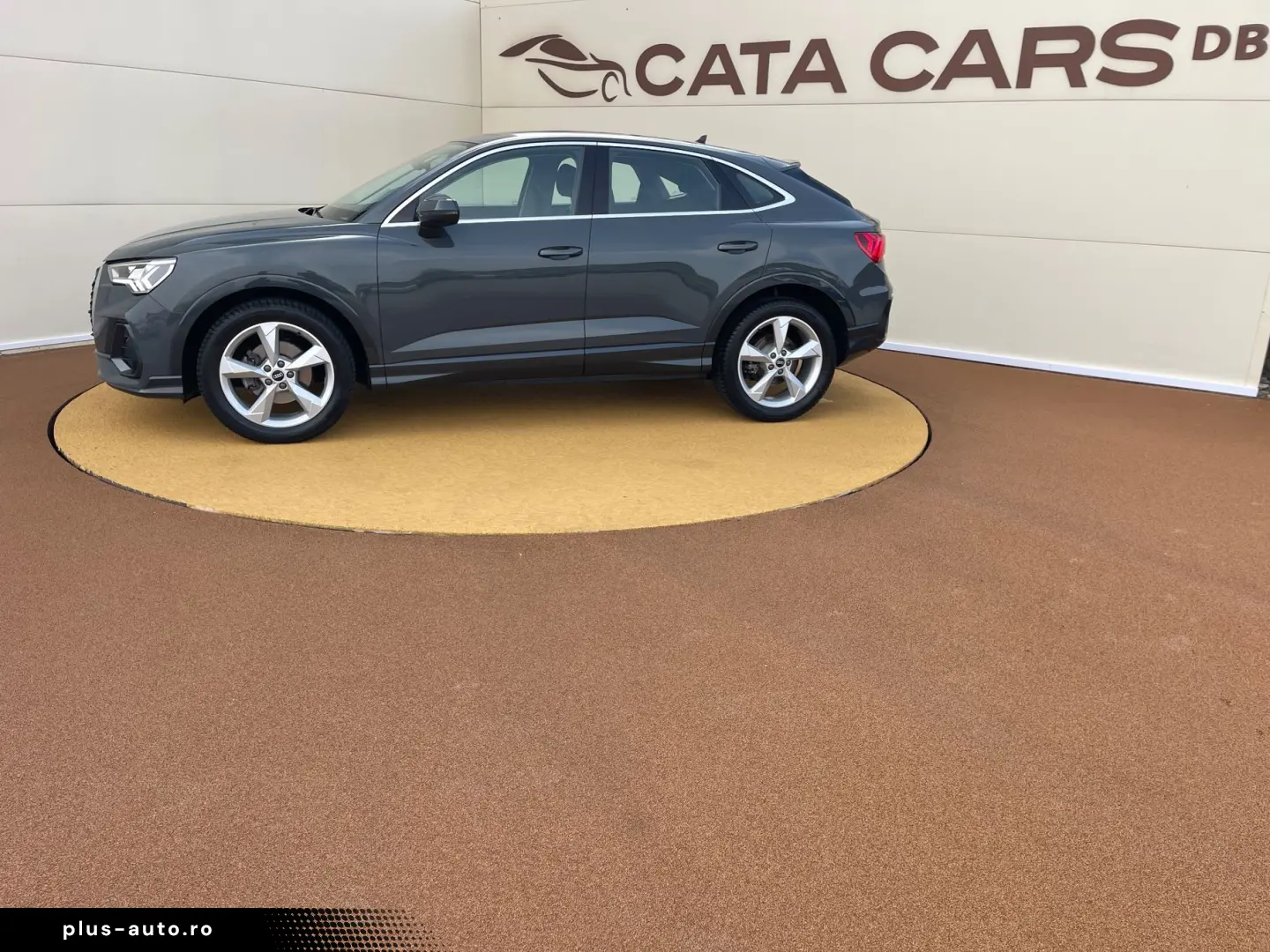 Audi Q3 SPORTBACK  35TFSI  150CP  Matrix  Cockpit  Navi  Car