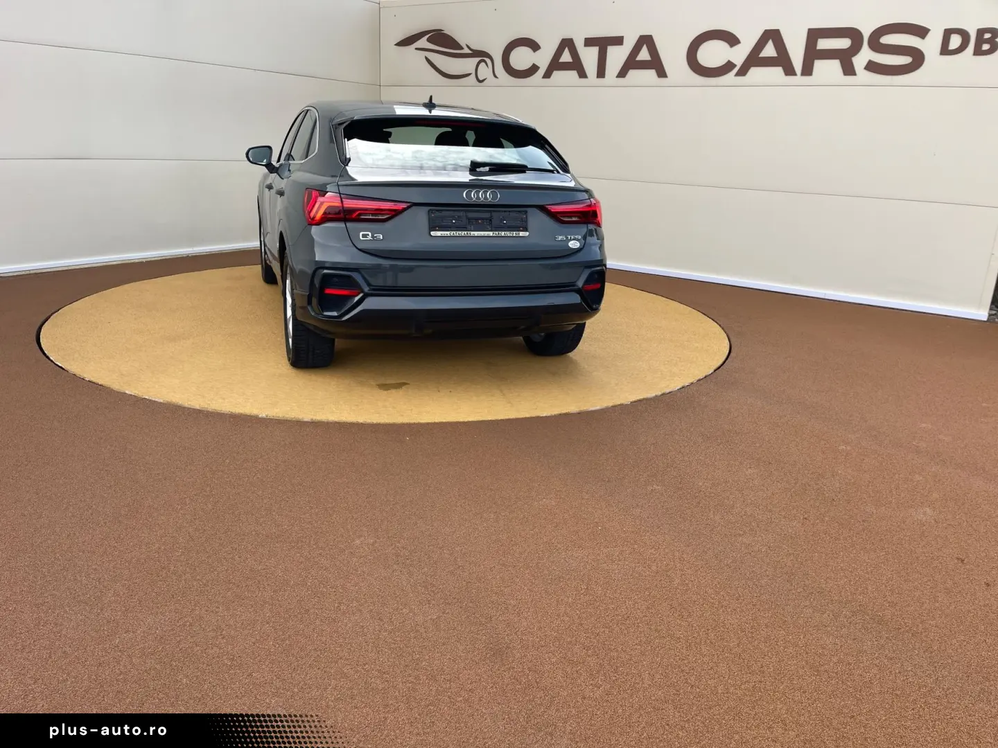 Audi Q3 SPORTBACK  35TFSI  150CP  Matrix  Cockpit  Navi  Car