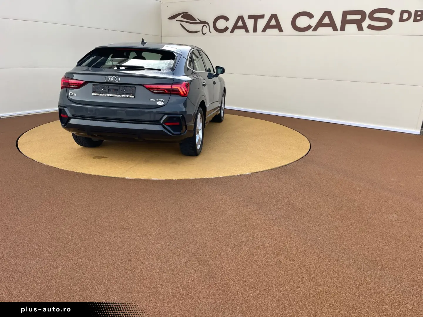 Audi Q3 SPORTBACK  35TFSI  150CP  Matrix  Cockpit  Navi  Car