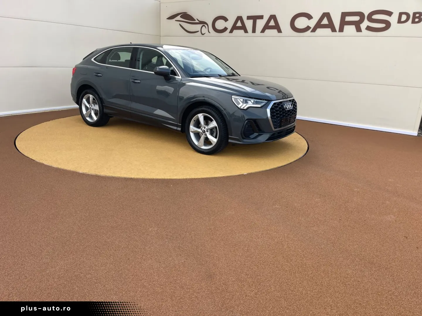 Audi Q3 SPORTBACK  35TFSI  150CP  Matrix  Cockpit  Navi  Car