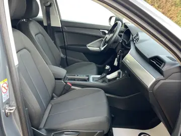 Audi Q3 SPORTBACK  35TFSI  150CP  Matrix  Cockpit  Navi  Car