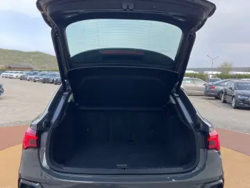 Audi Q3 SPORTBACK  35TFSI  150CP  Matrix  Cockpit  Navi  Car