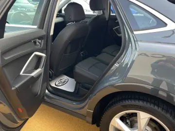 Audi Q3 SPORTBACK  35TFSI  150CP  Matrix  Cockpit  Navi  Car