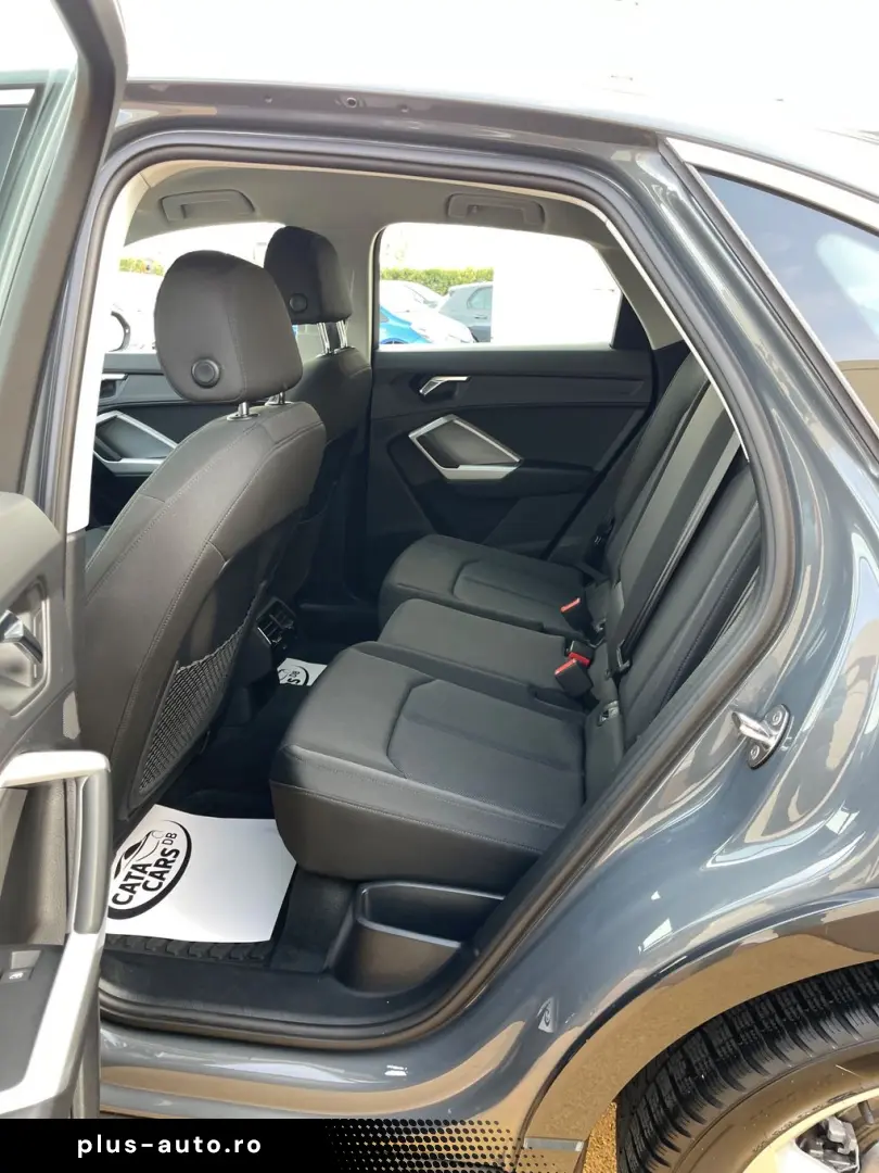 Audi Q3 SPORTBACK  35TFSI  150CP  Matrix  Cockpit  Navi  Car