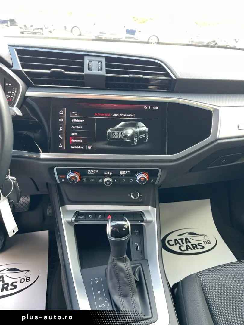 Audi Q3 SPORTBACK  35TFSI  150CP  Matrix  Cockpit  Navi  Car