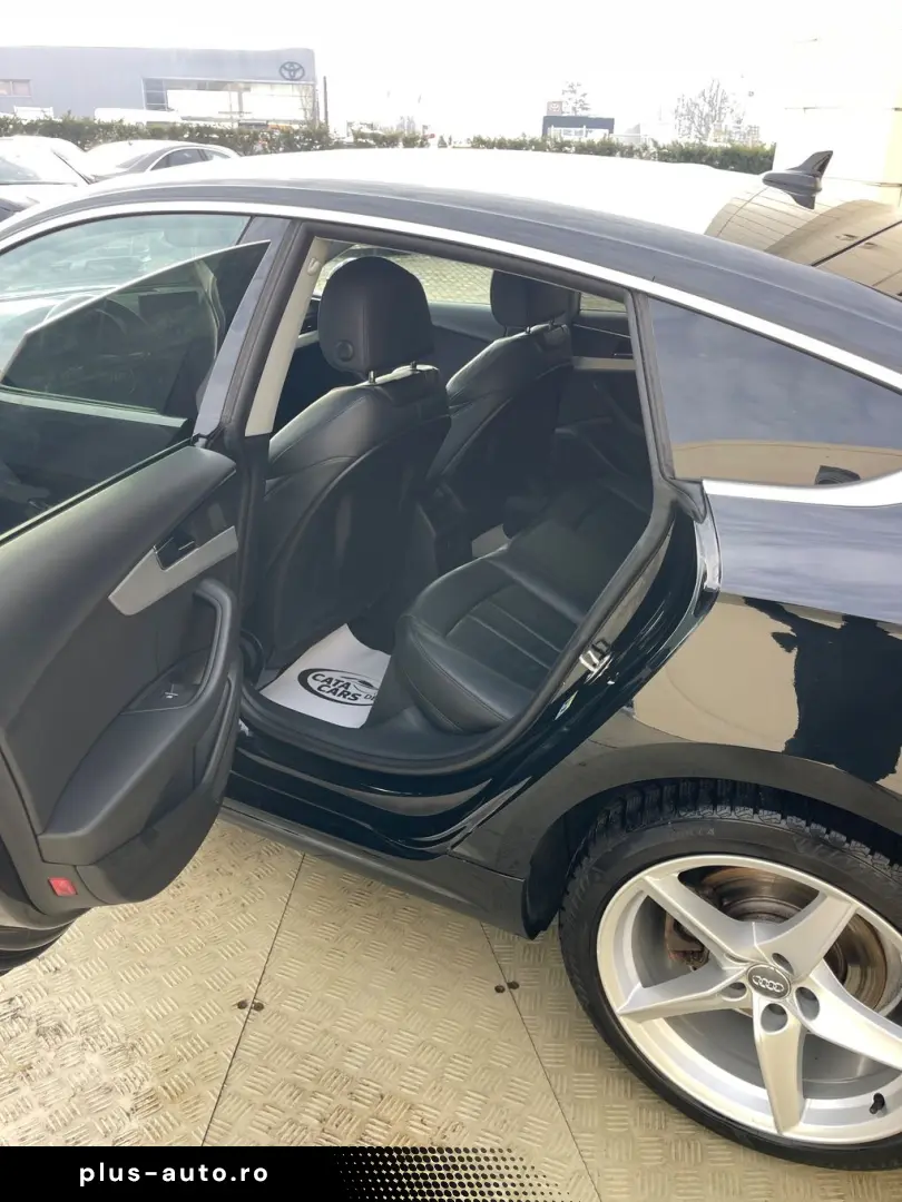 Audi A5 2.0TDI  150CP  S-Tronic  BI-Xenon  Navi  Piele  Pilo