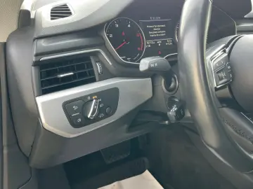 Audi A5 2.0TDI  150CP  S-Tronic  BI-Xenon  Navi  Piele  Pilo