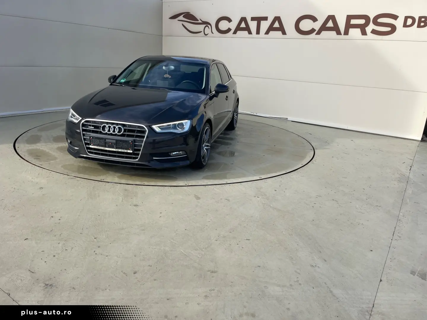 Audi A3 2.0TDI  184CP  Quattro  BI-Xenon  Comenzi volan  Pil