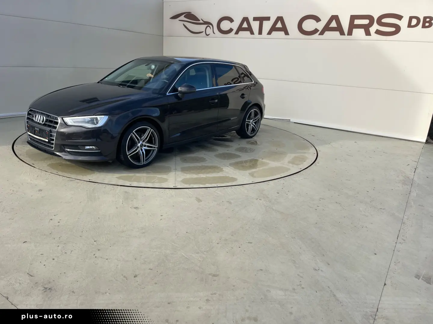 Audi A3 2.0TDI  184CP  Quattro  BI-Xenon  Comenzi volan  Pil