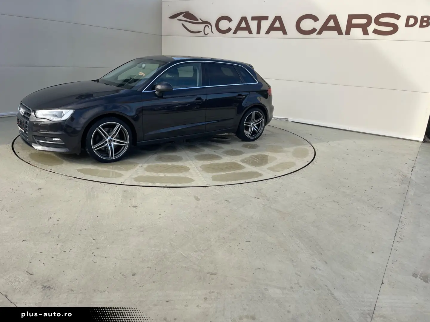 Audi A3 2.0TDI  184CP  Quattro  BI-Xenon  Comenzi volan  Pil
