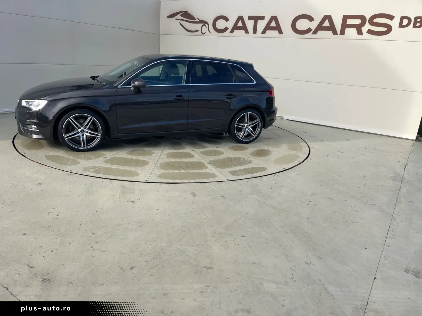 Audi A3 2.0TDI  184CP  Quattro  BI-Xenon  Comenzi volan  Pil