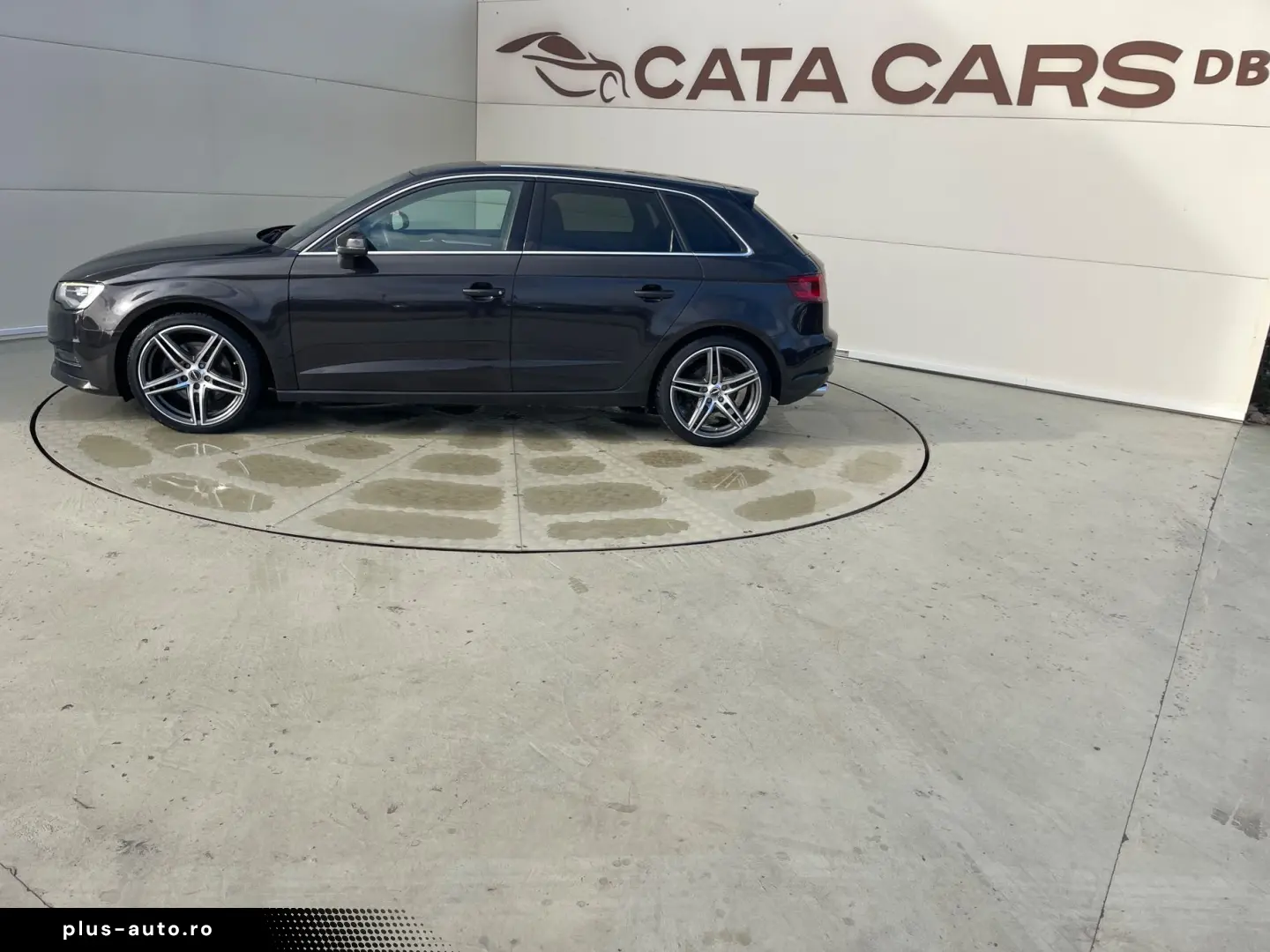 Audi A3 2.0TDI  184CP  Quattro  BI-Xenon  Comenzi volan  Pil