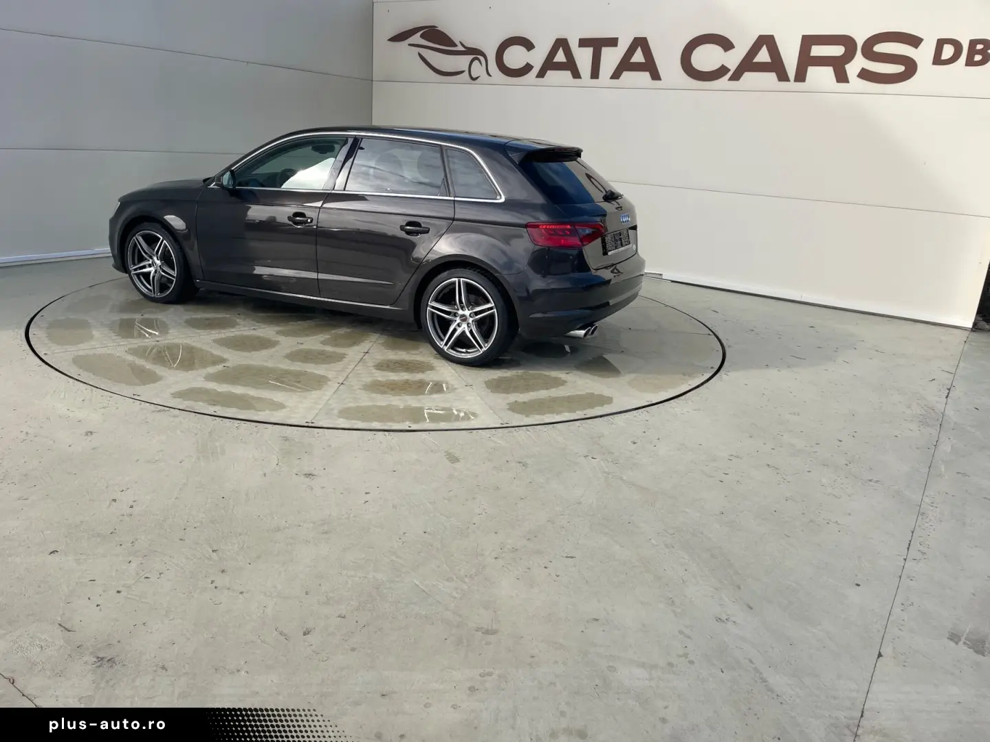 Audi A3 2.0TDI  184CP  Quattro  BI-Xenon  Comenzi volan  Pil