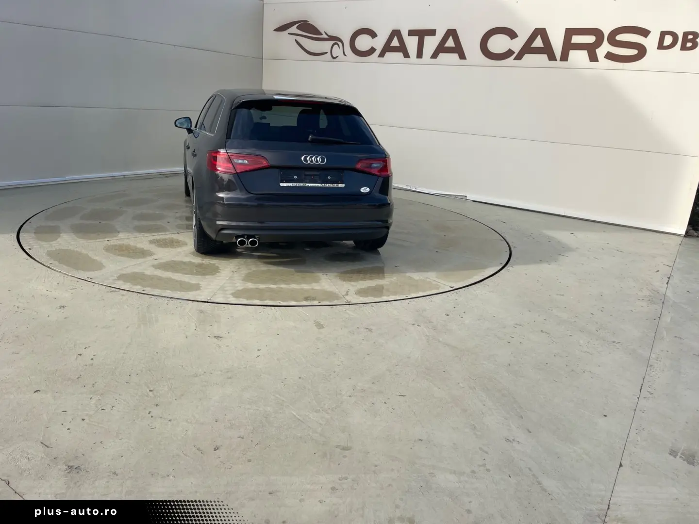 Audi A3 2.0TDI  184CP  Quattro  BI-Xenon  Comenzi volan  Pil