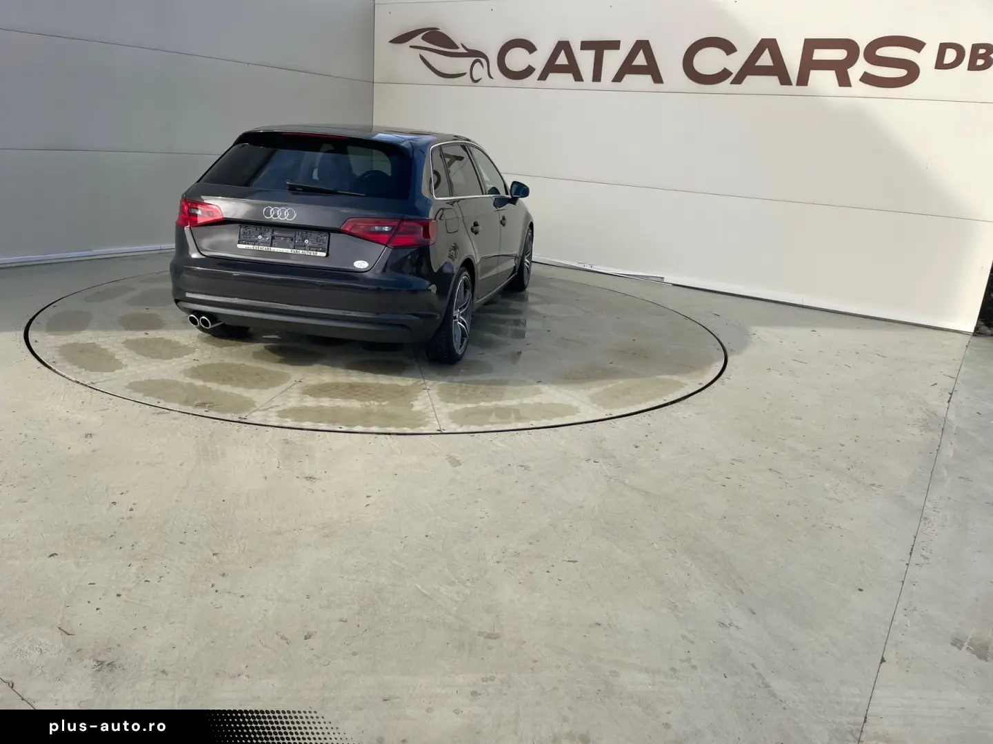Audi A3 2.0TDI  184CP  Quattro  BI-Xenon  Comenzi volan  Pil