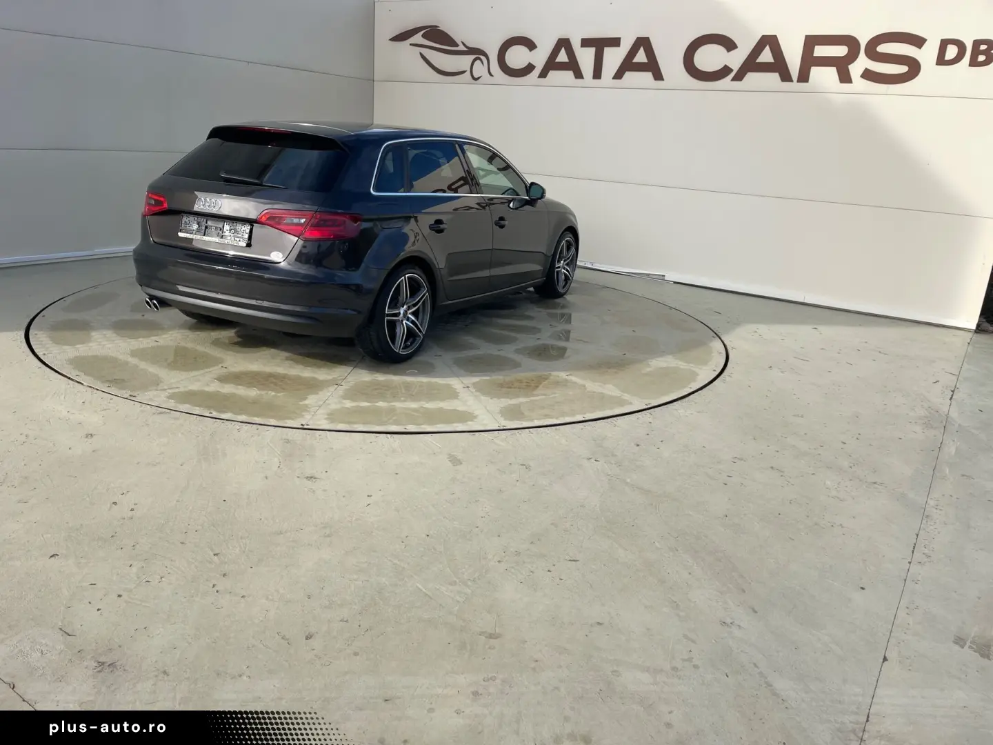 Audi A3 2.0TDI  184CP  Quattro  BI-Xenon  Comenzi volan  Pil