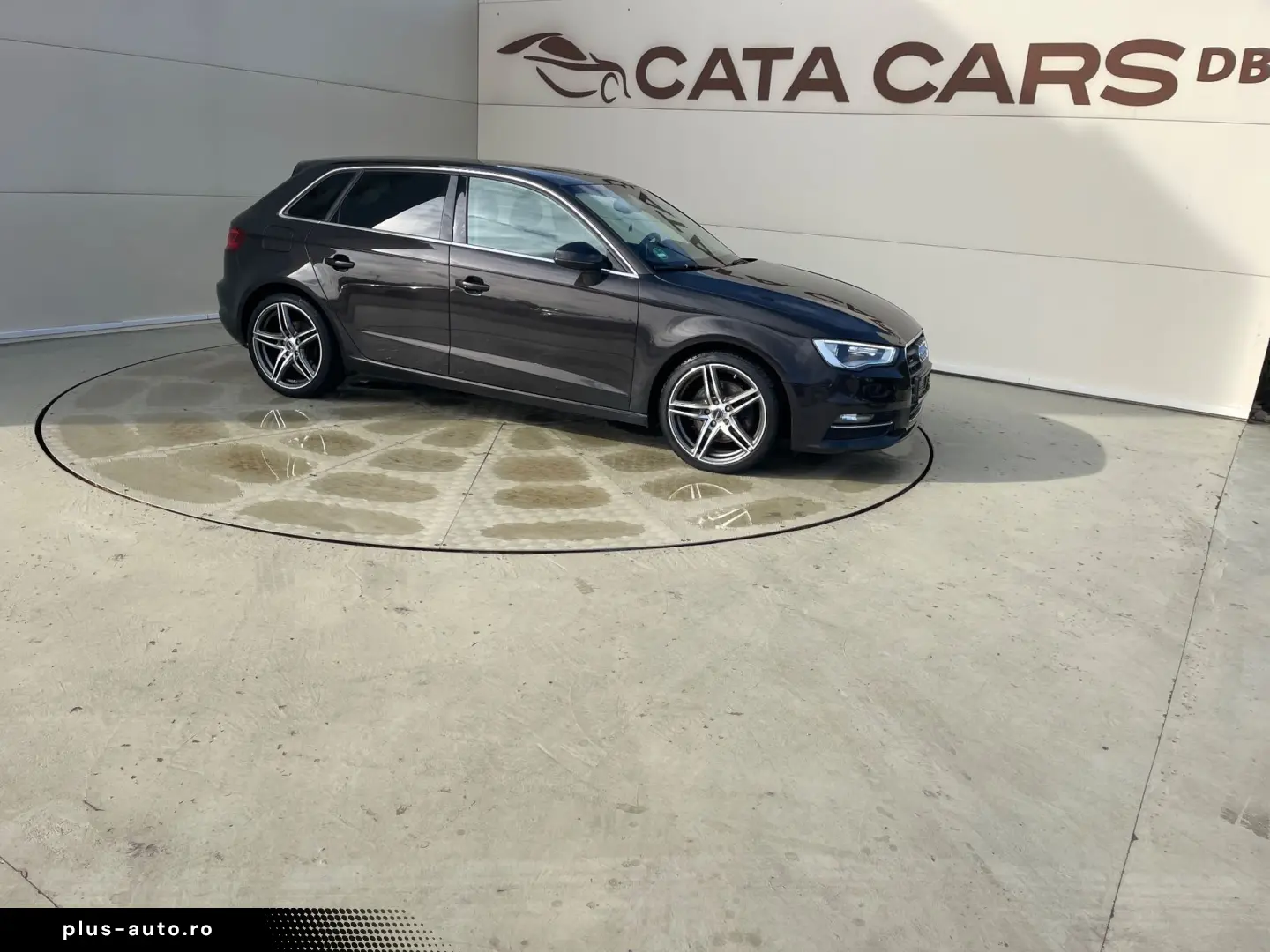 Audi A3 2.0TDI  184CP  Quattro  BI-Xenon  Comenzi volan  Pil